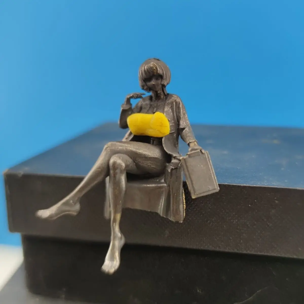 6cm Antique Brass Female Docto - đánh giá và giá Medical Lab Officer
