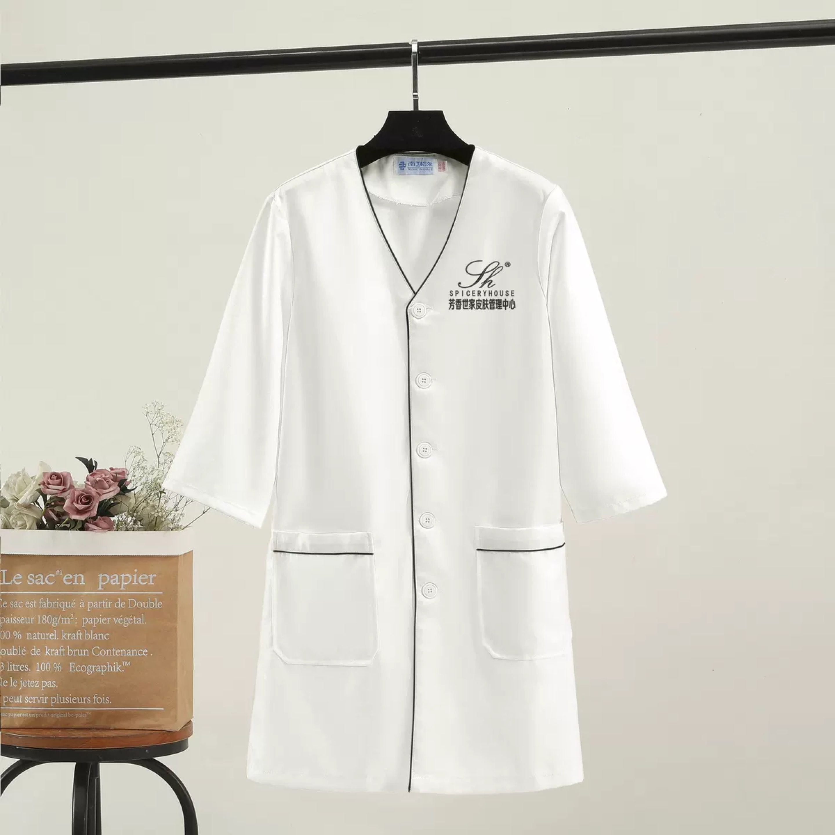 Trắng Plus Kích Thước Salon Ch - đánh giá và giá Medical Lab Logo