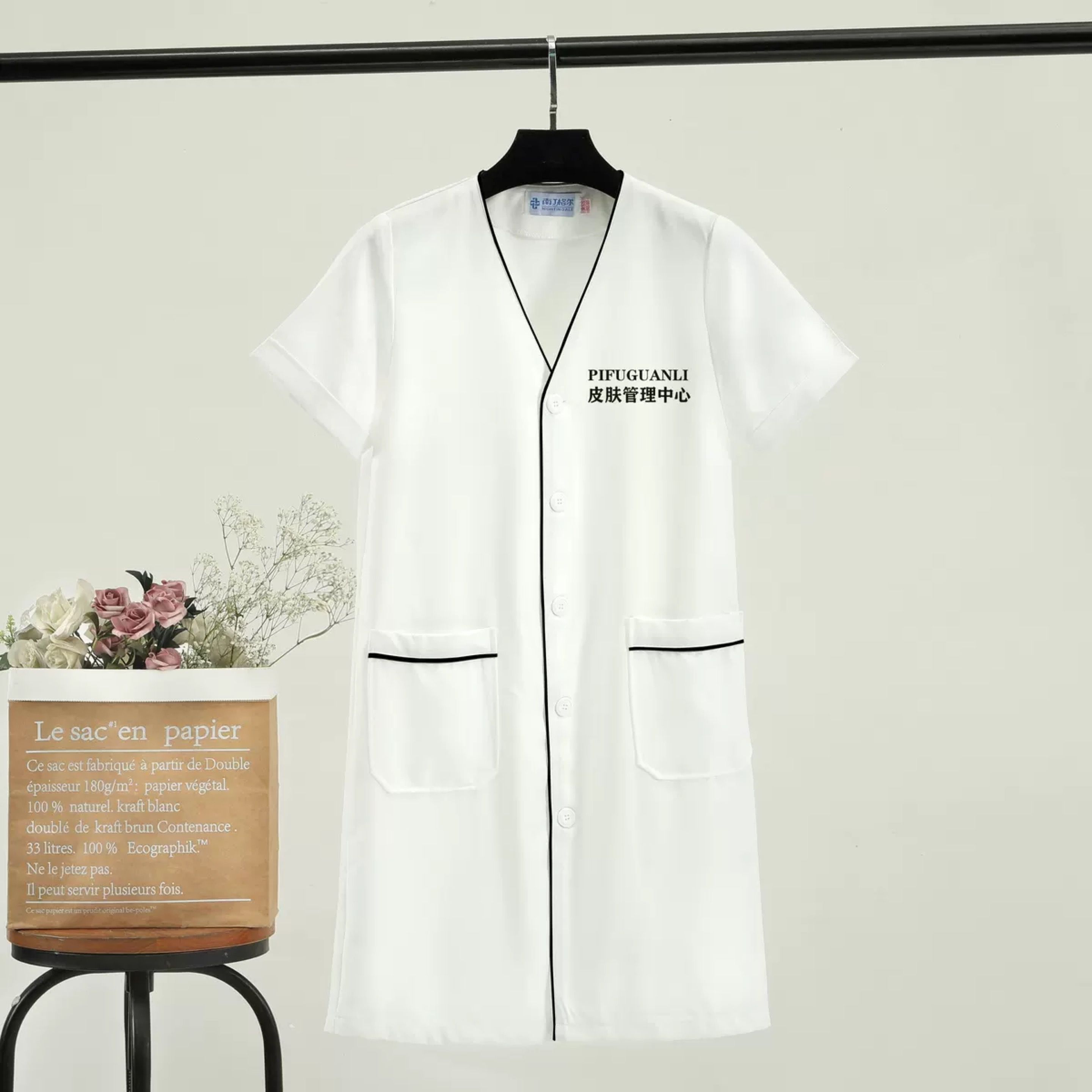 Trắng Plus Kích Thước Salon Ch - đánh giá và giá Medical Lab Logo